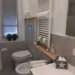 Viabai Con Parcheggio Privato Apartmán *
