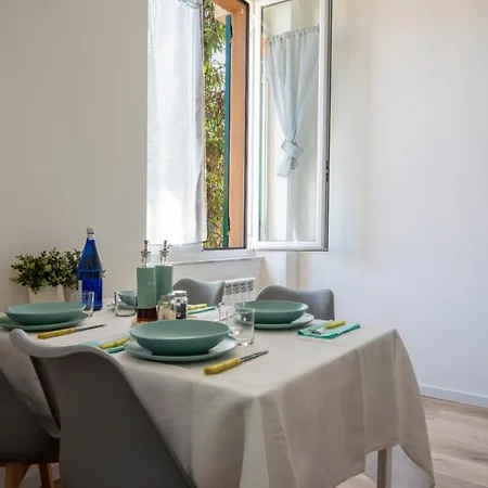 Apartamento Viabai Con Parcheggio Privato Génova